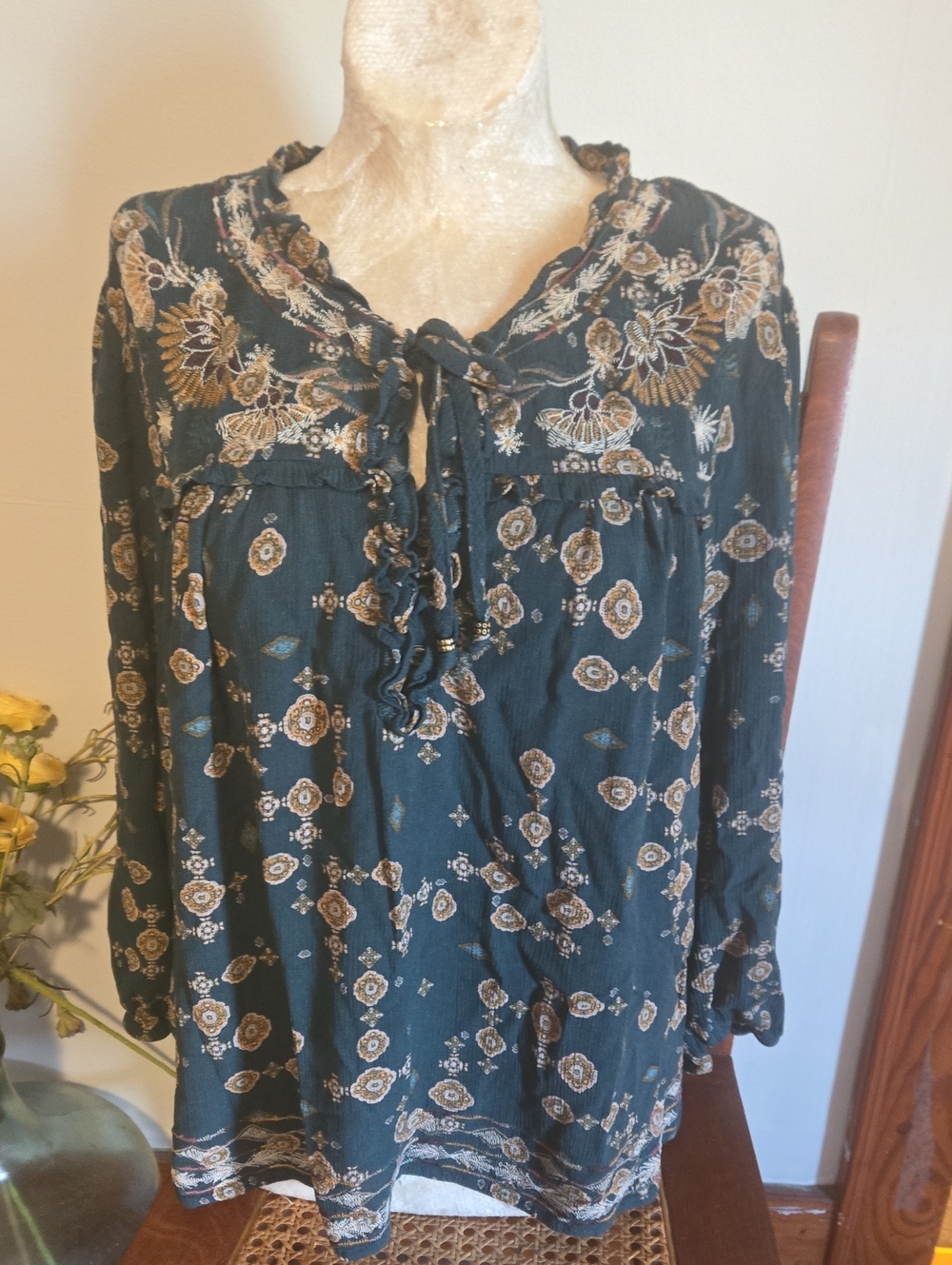 Knox Rose Tie-Neck Top Size Xxl - Picture 2 of 5